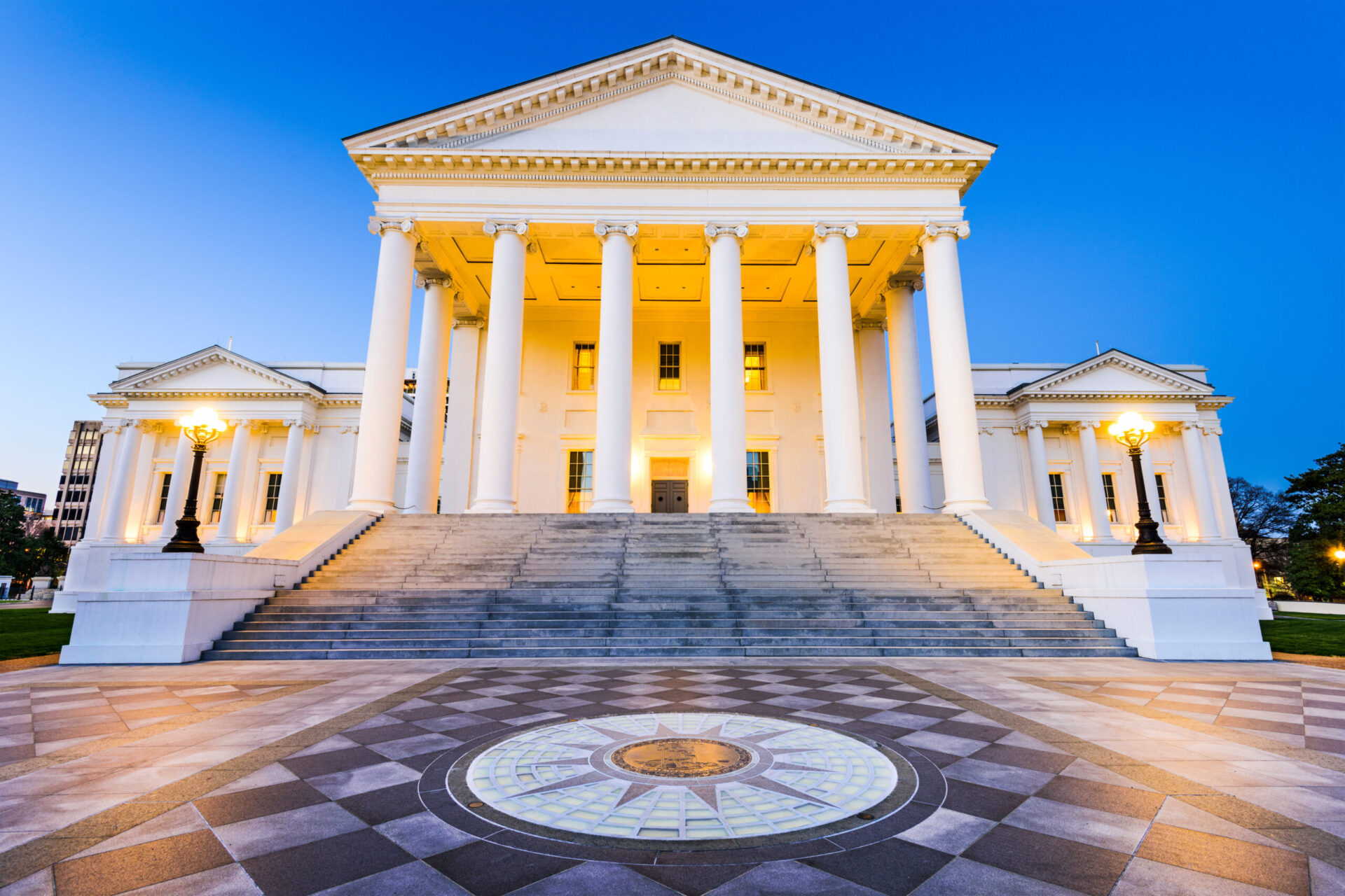 Virginia State Capitol building where condo and HOA laws are passed